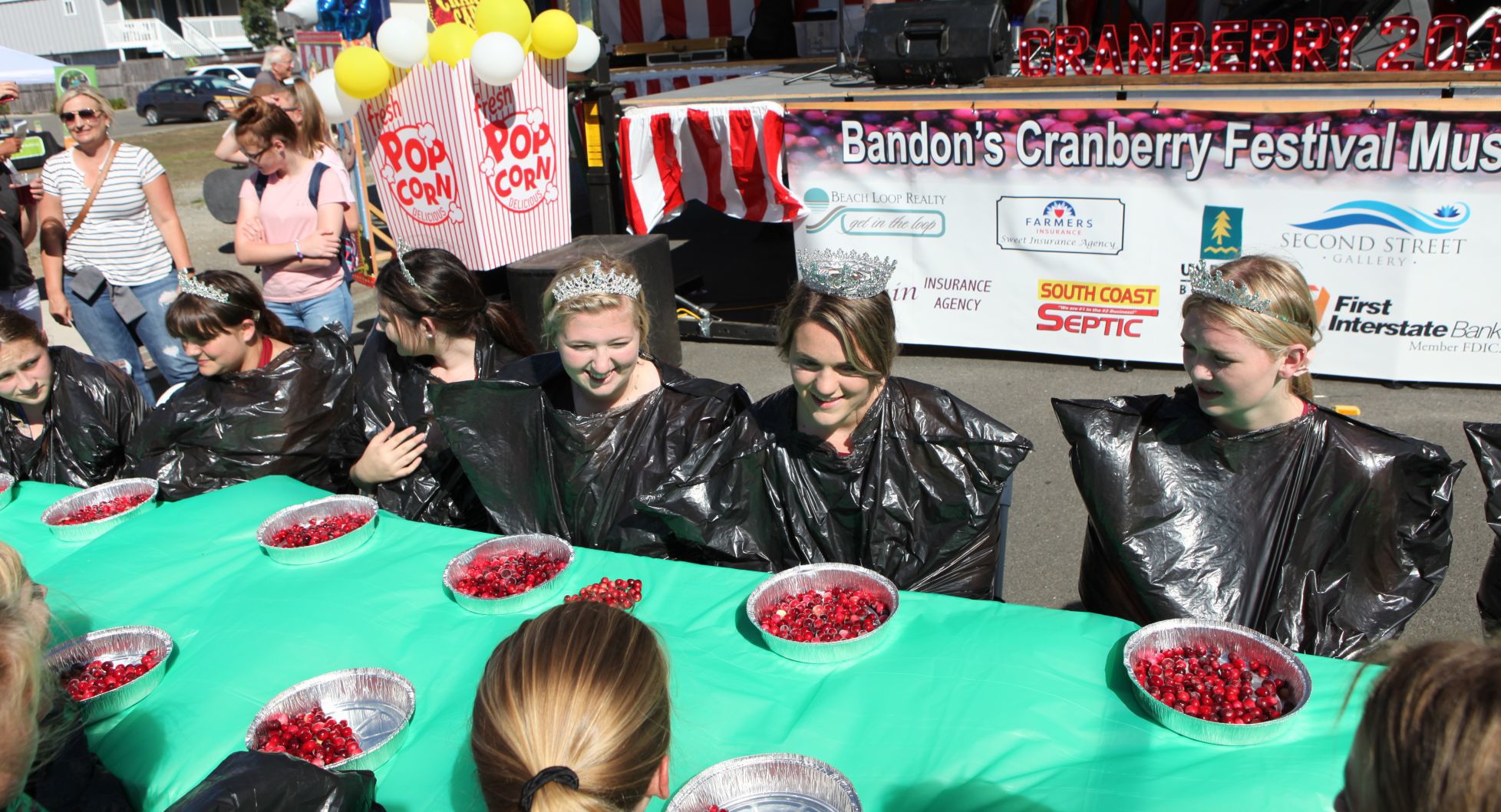 Cranberry Festival 2019 - Cranberry Eating Contest